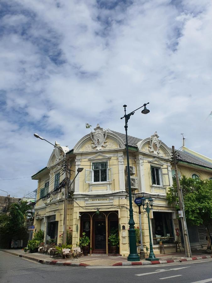 Motu Bangkok Lägenhet Exteriör bild